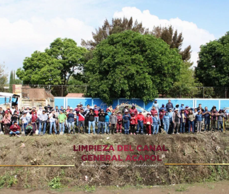 MAS DE 200 SERVIDORES PUBLICOS PARTICIPAN EN LA LIMPIEZADEL CANAL ACAPOL PARA PREVENIR INUNDACIONES 